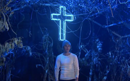 Justin Bieber – Holy Jesus